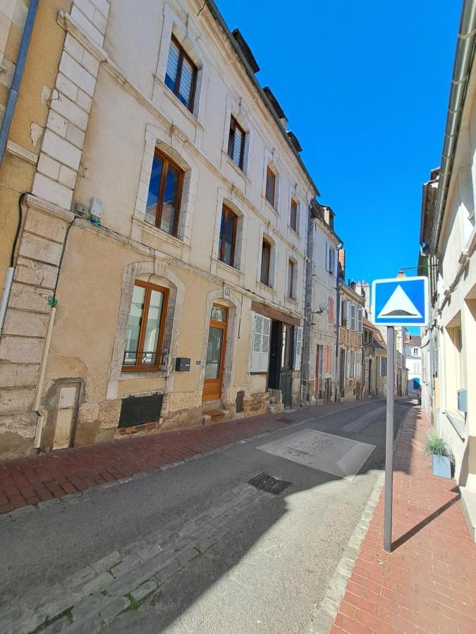 Echappee Belle En Plein Coeur D Auxerreアパートメント エクステリア 写真